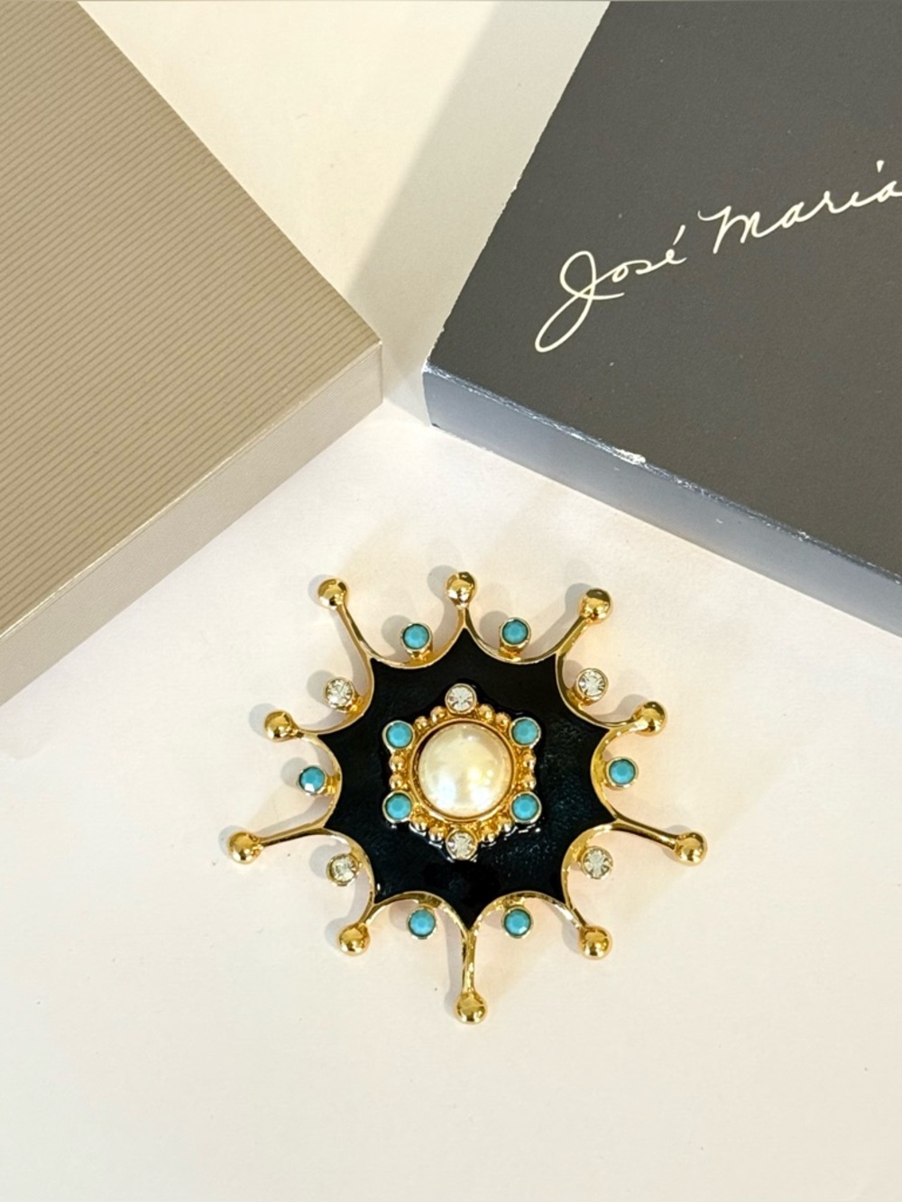 Vintage Jose Maria Barrera Avon Roman Holiday Brooch Pendant Starburst Enamel